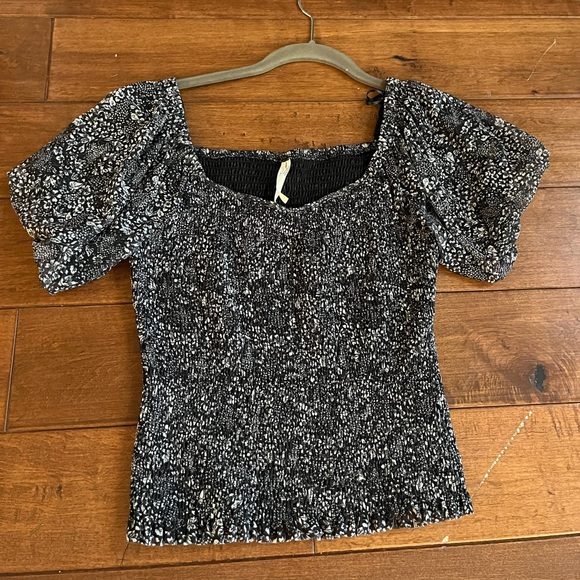 Rouched cap-sleeve Anthropologie shirt - Picture 1 of 3